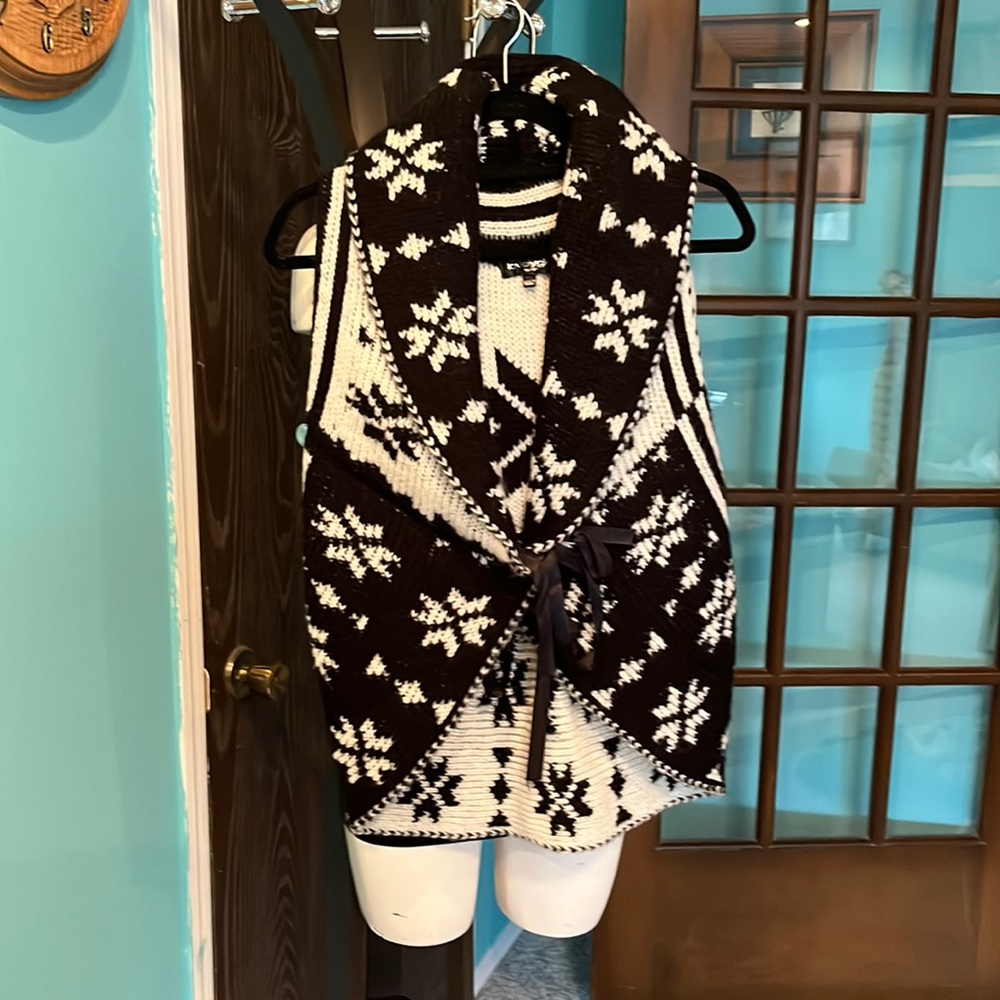 Vest reversible